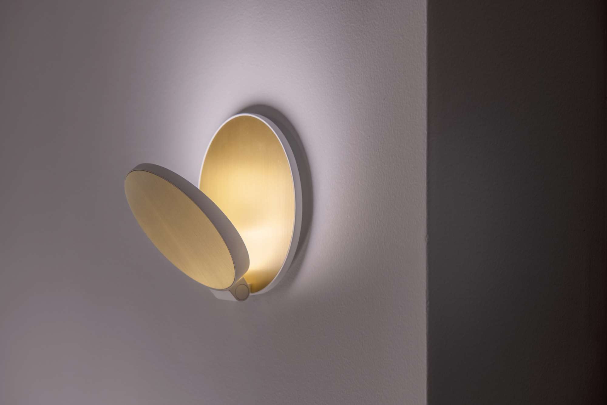 Koncept gravy best sale wall sconce