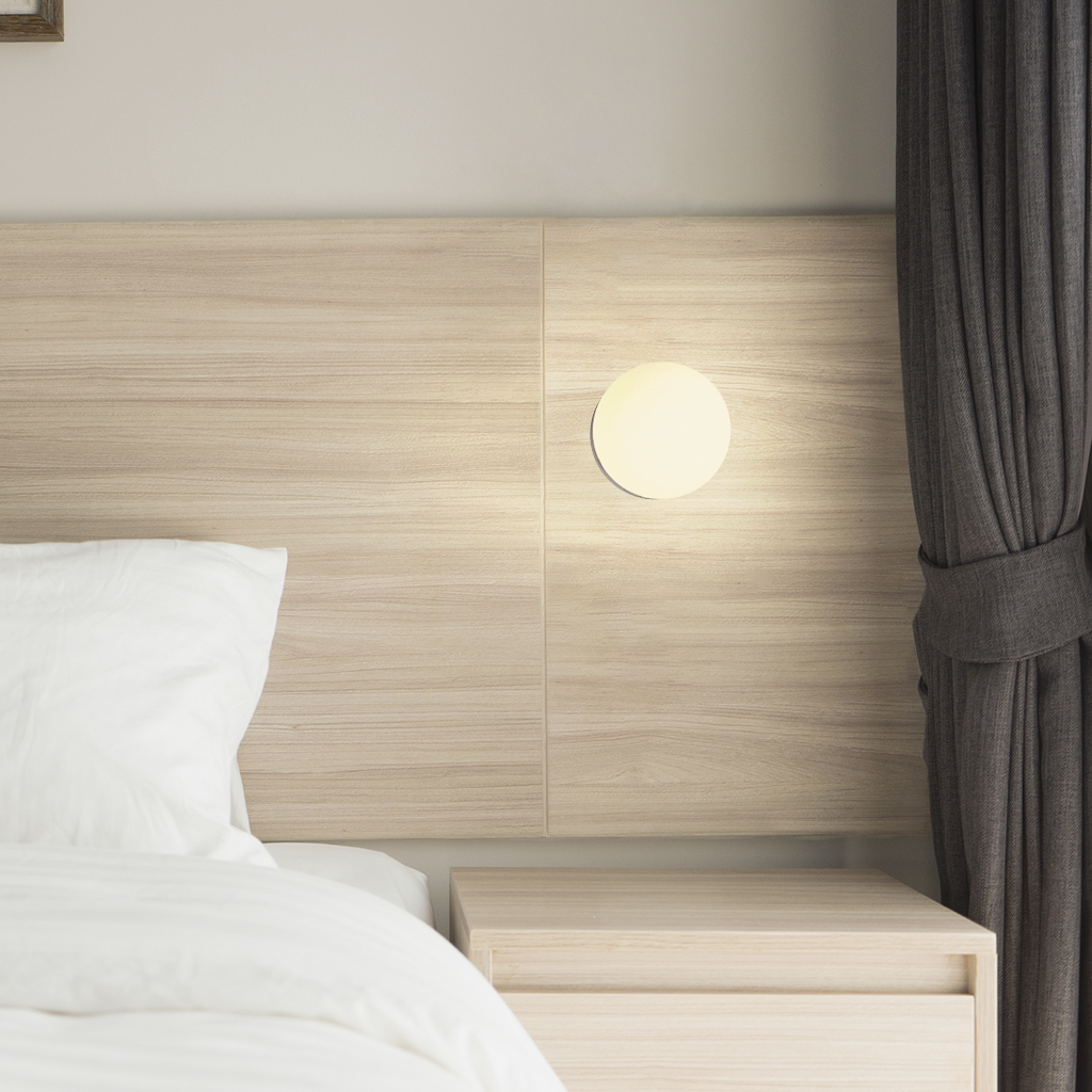 Combi wall sconce